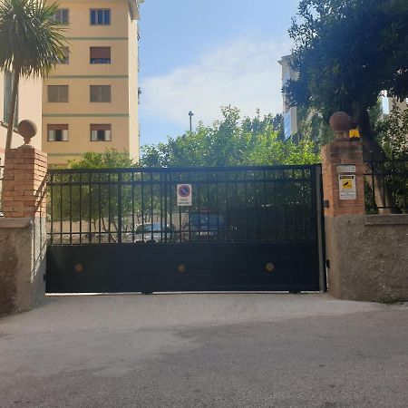 Doralice Comfort House Free Private Parking Villa Salerno Exterior foto