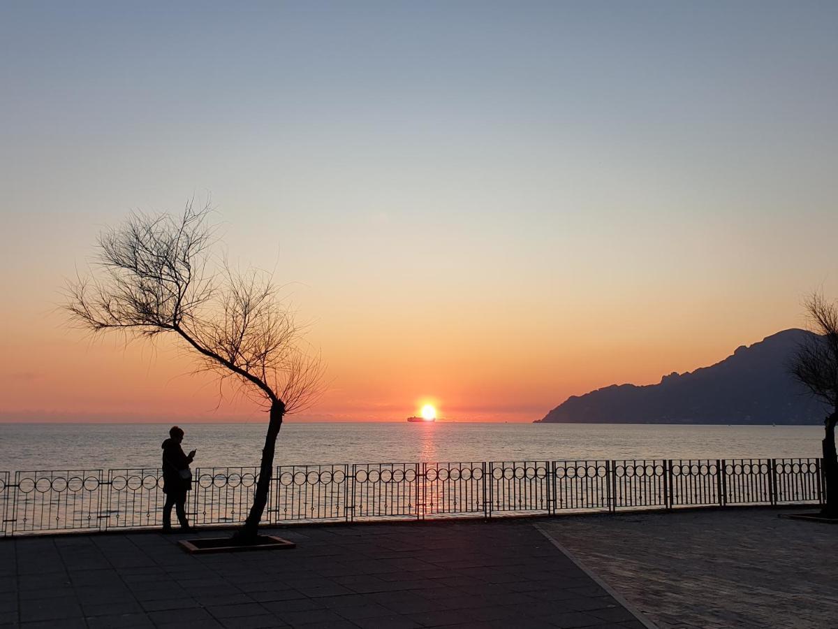 Doralice Comfort House Free Private Parking Villa Salerno Exterior foto